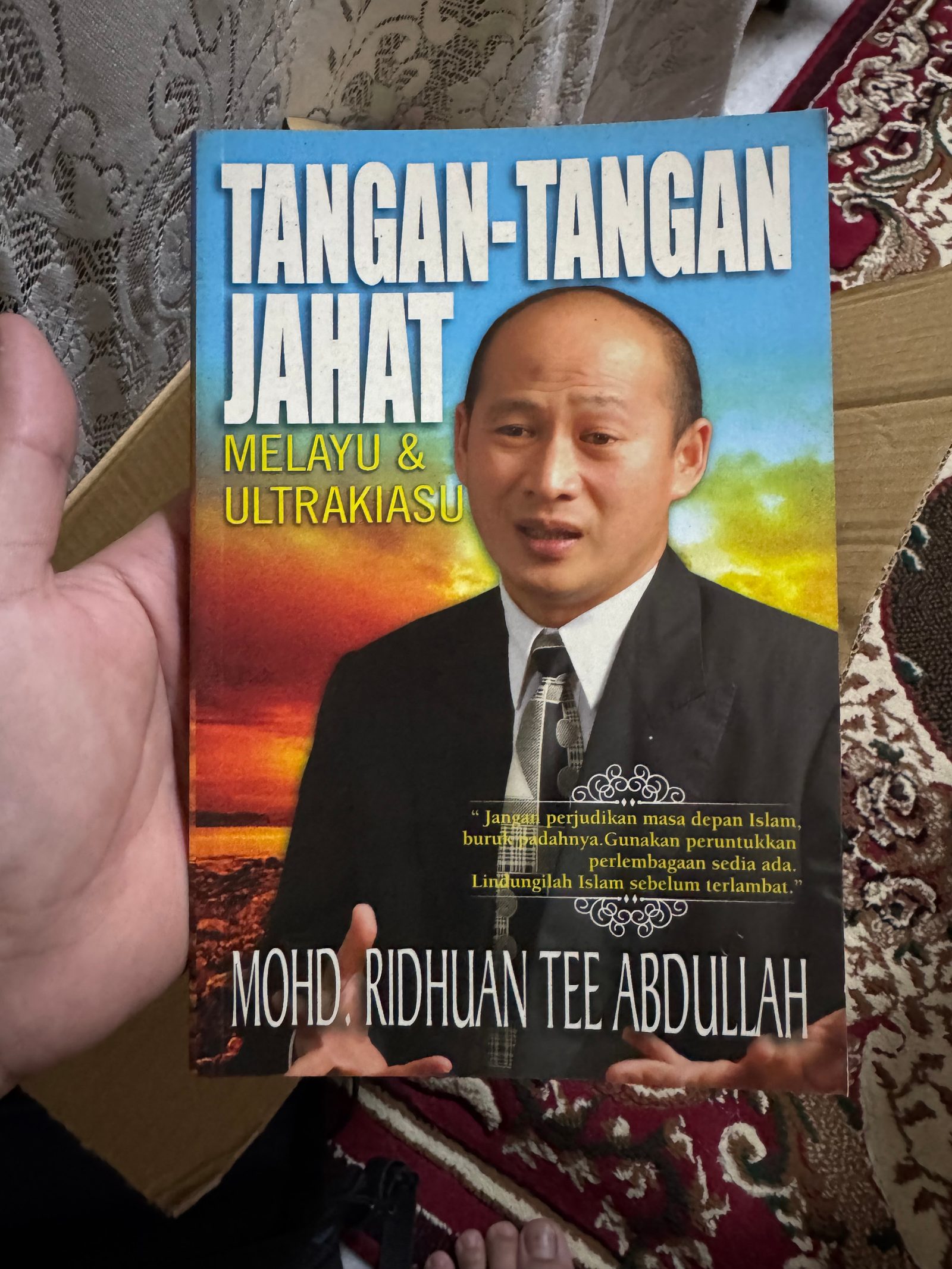 TANGAN-TANGAN JAHAT