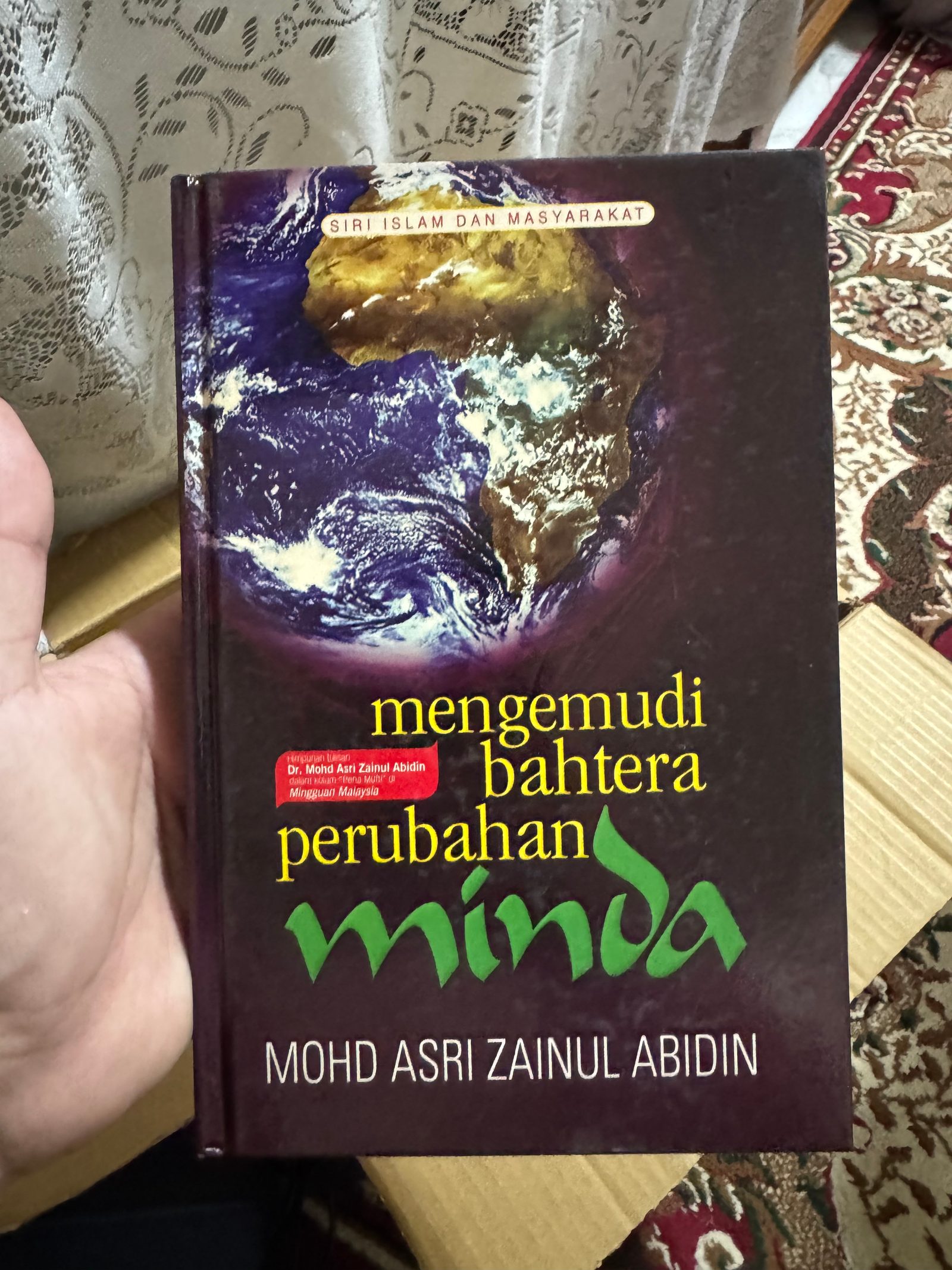 mengemudi bahtera perubahan minda