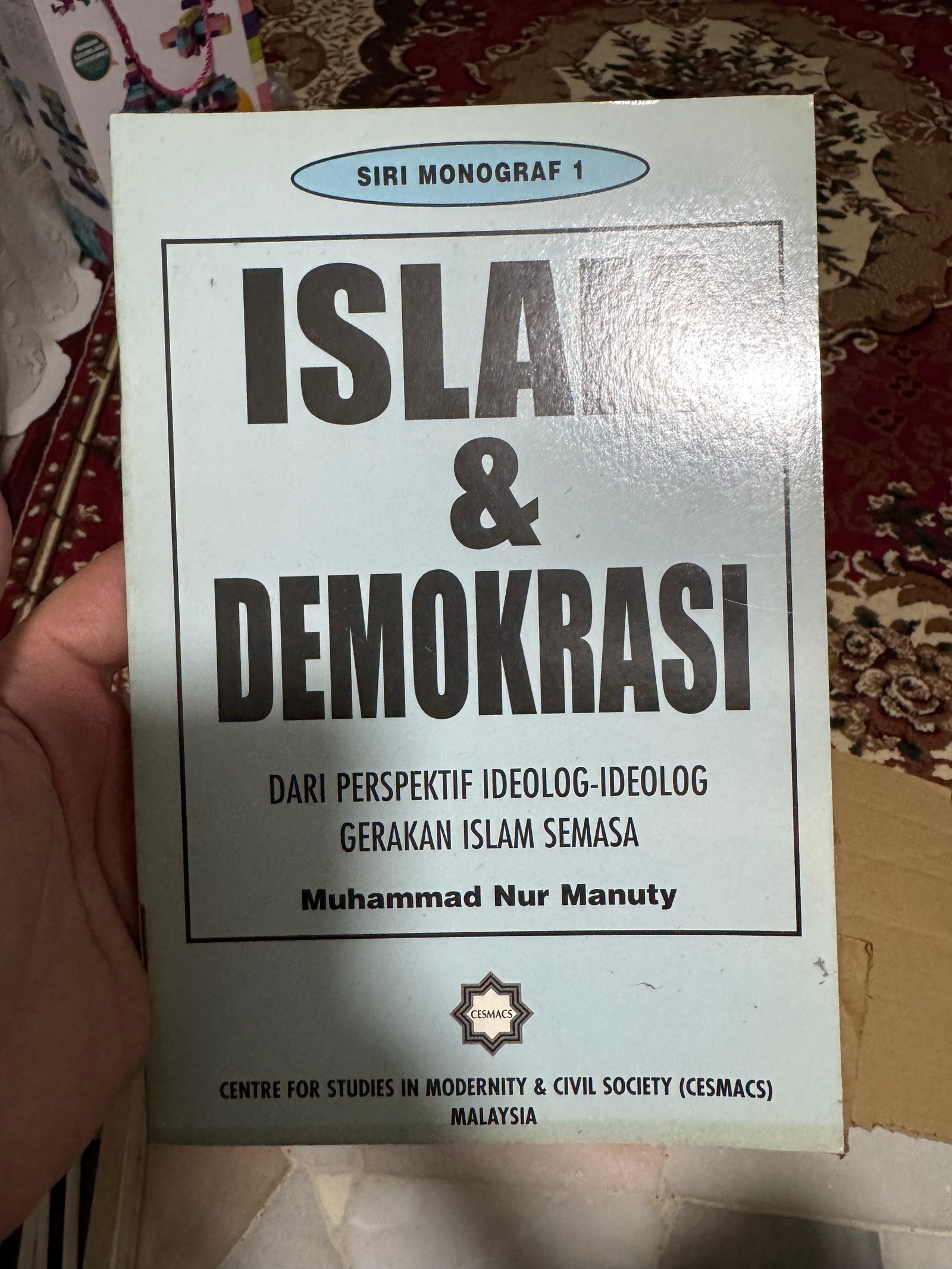 ISLAM & DEMOKRASI