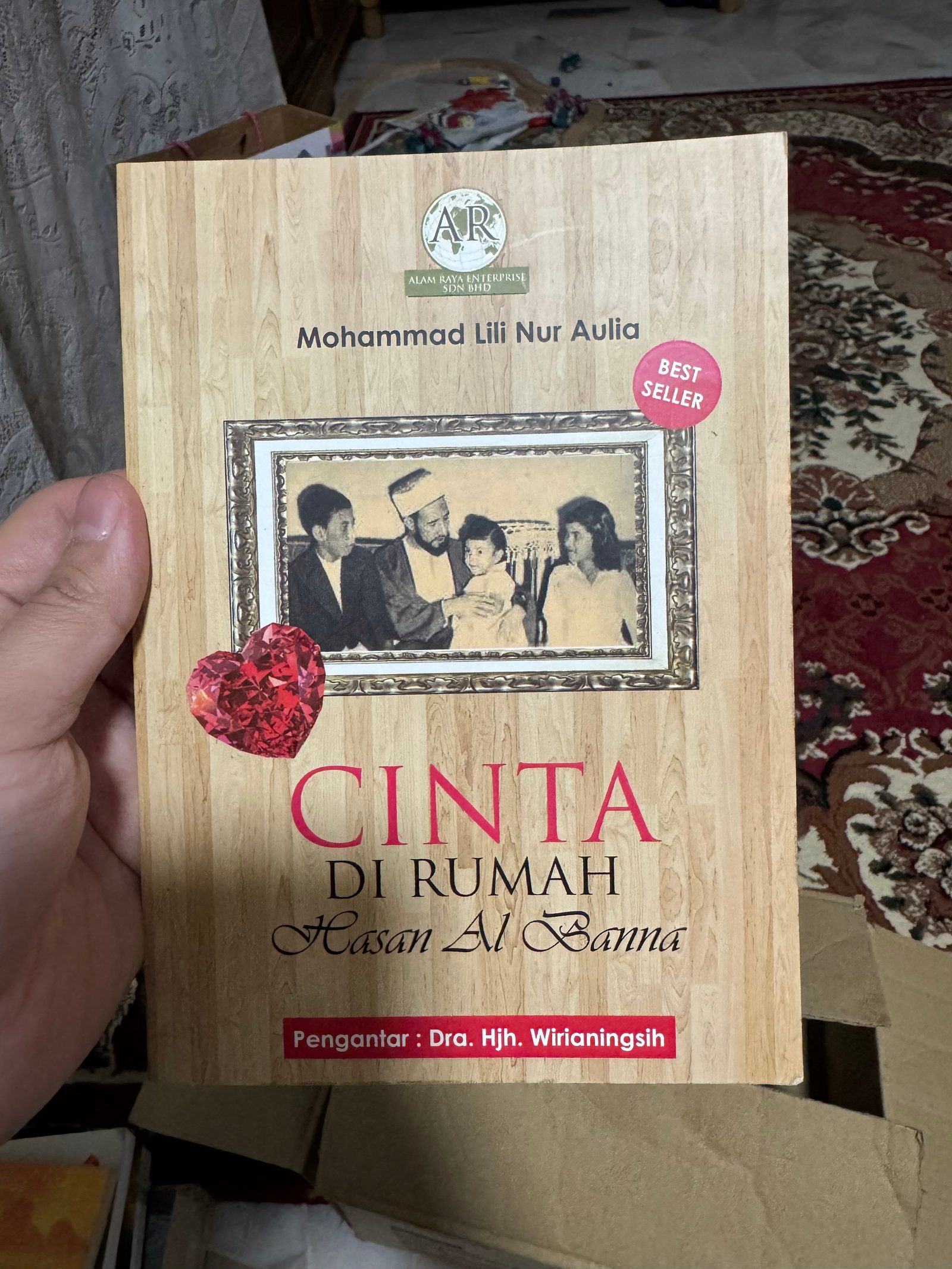 CINTA DI RUMAH